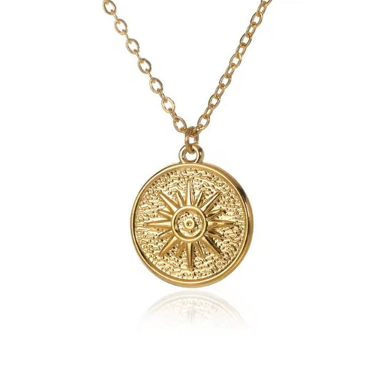 Northstar Medallion Necklace - Gold